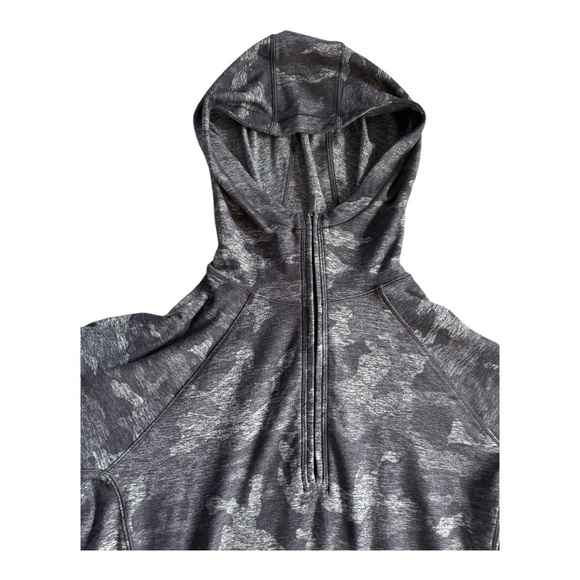 Lululemon Warm Stabilizer 1/2 Zip Hoodie
Incognito Camo HTR Black size 4 - Picture 2 of 6